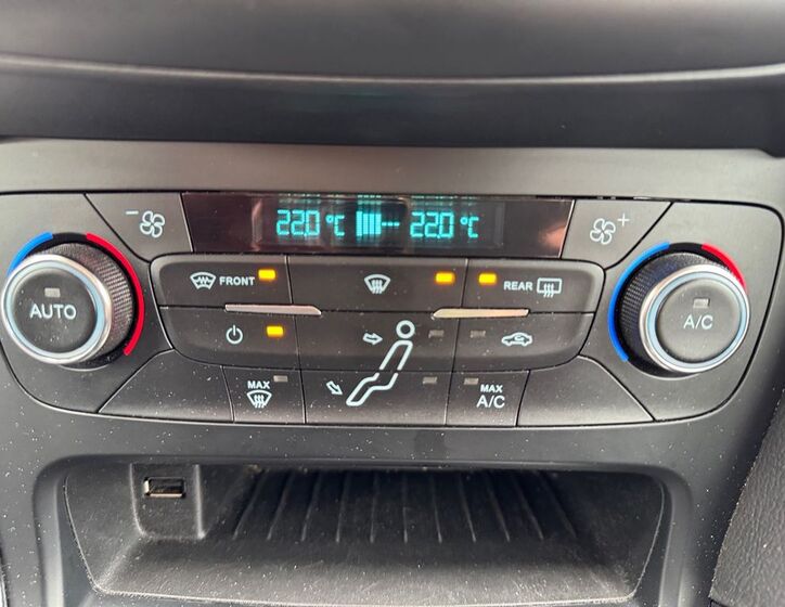 Ford Focus 16