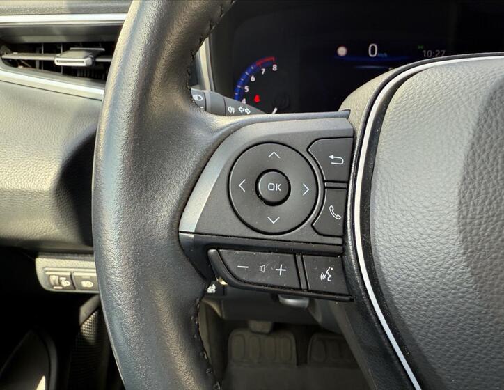 Toyota Corolla 13