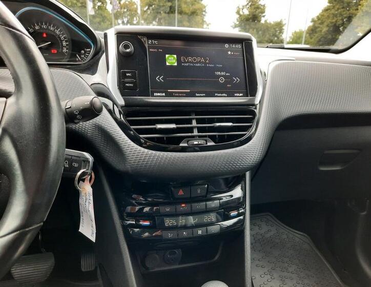 Peugeot 2008 18