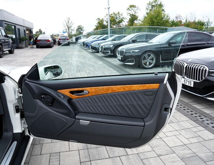 Mercedes-Benz SL 27