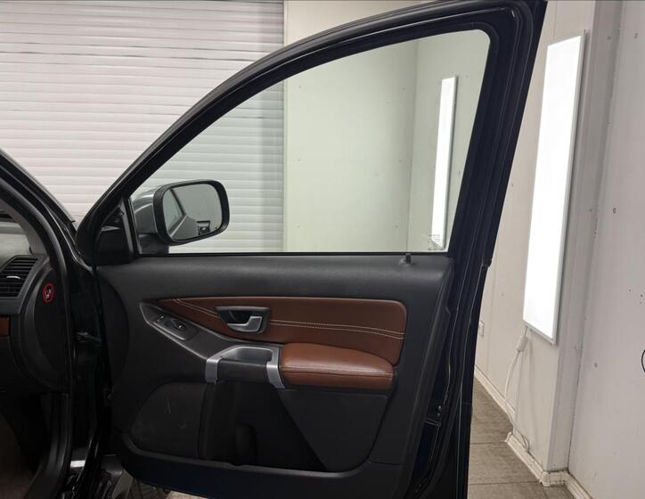 Volvo XC90 25