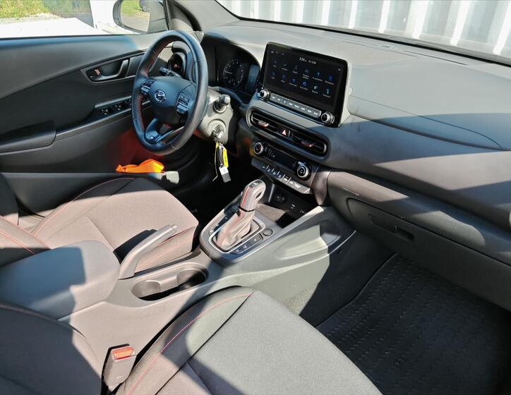 Hyundai Kona 12