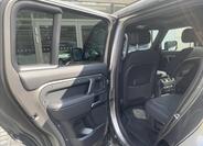 Land Rover Defender 10