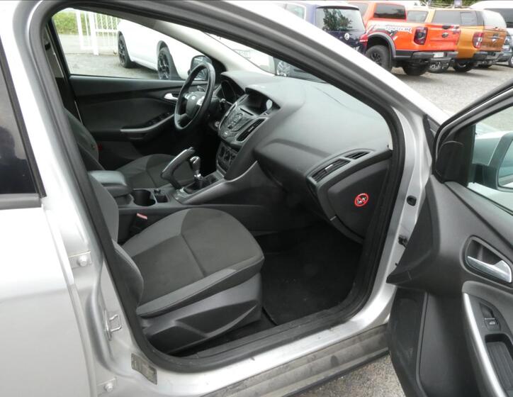 Ford Focus 18