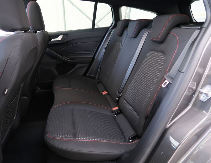 Ford Focus 26
