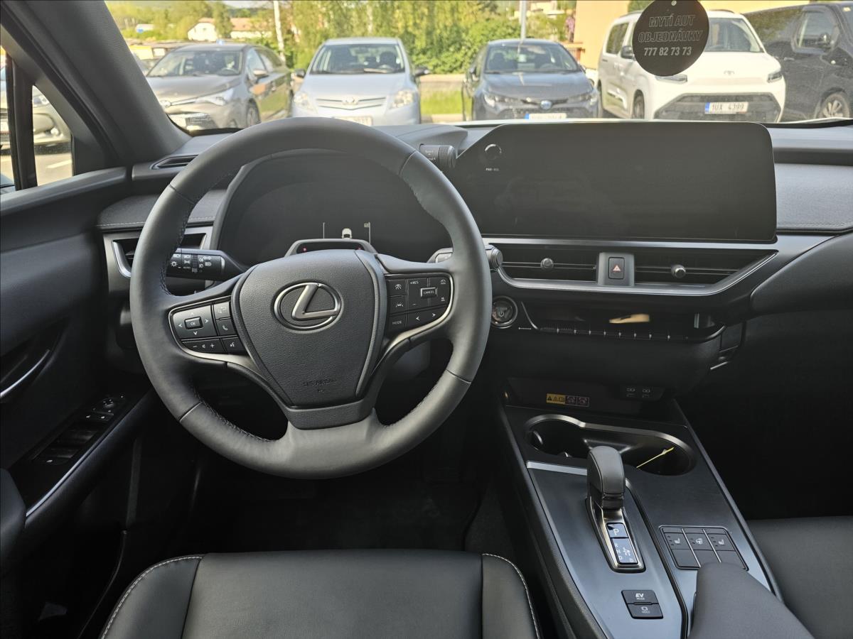 Lexus UX 300h