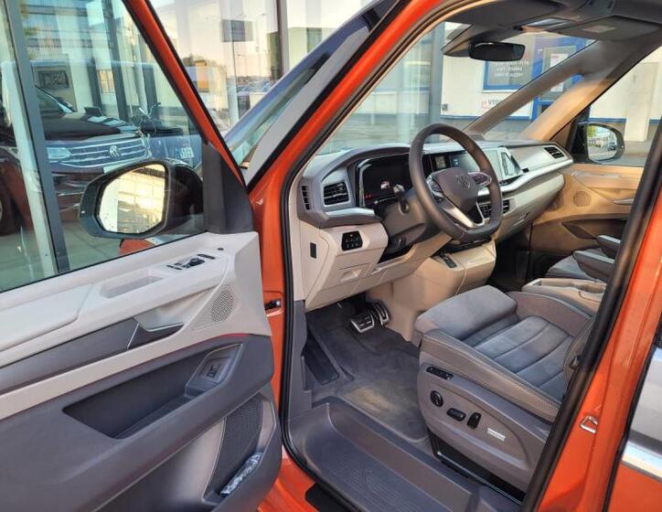 Volkswagen Multivan 10
