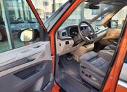 Volkswagen Multivan 10