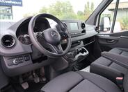 Mercedes-Benz Sprinter 9