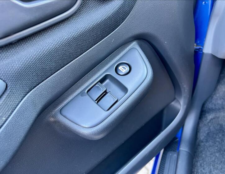 Suzuki Ignis 33