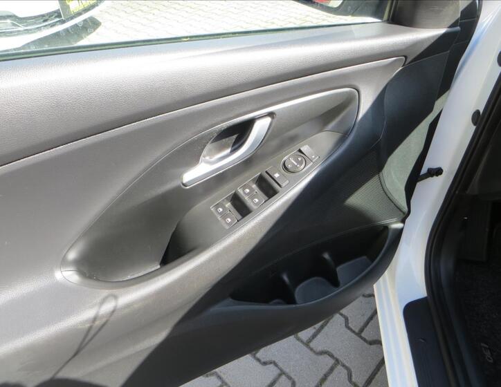 Hyundai i30 11