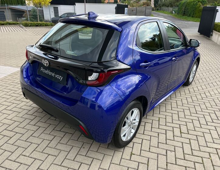 Toyota Yaris 6