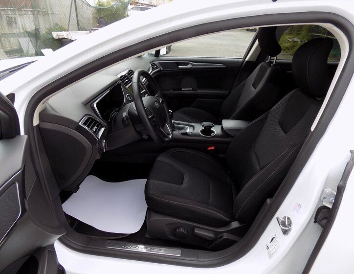 Ford Mondeo 12