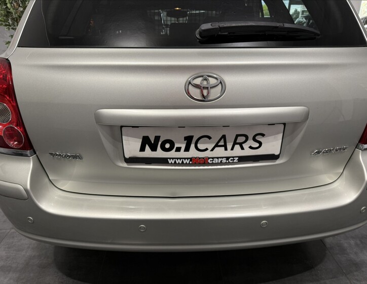 Toyota Avensis 29