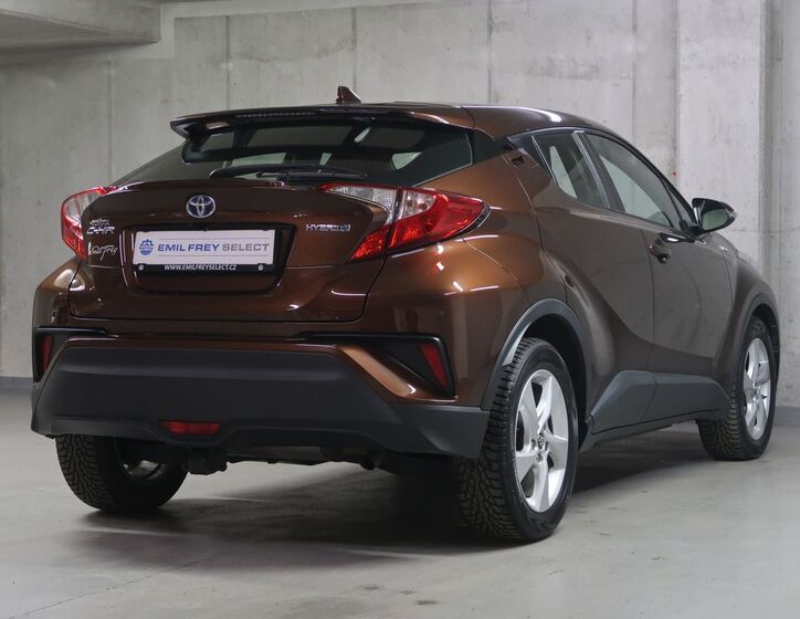 Toyota C-HR 5