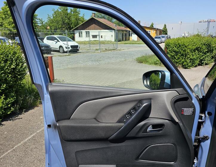 Citroën Grand C4 Picasso 9