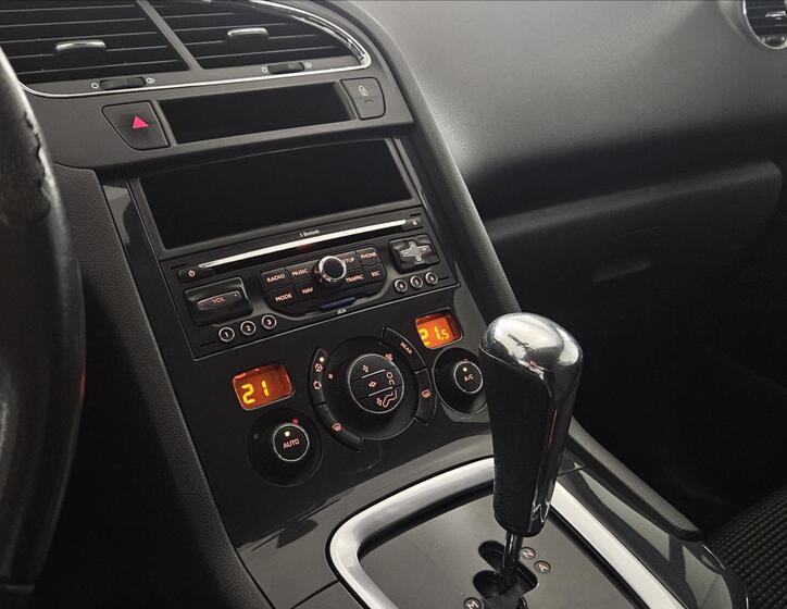 Peugeot 5008 23