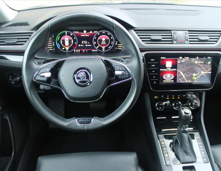 Škoda Superb 12