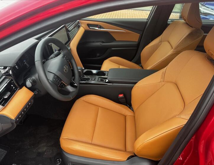 Toyota Camry 6
