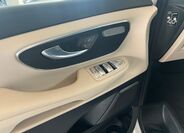 Mercedes-Benz Třídy V 11