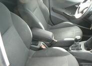 Peugeot 208 18