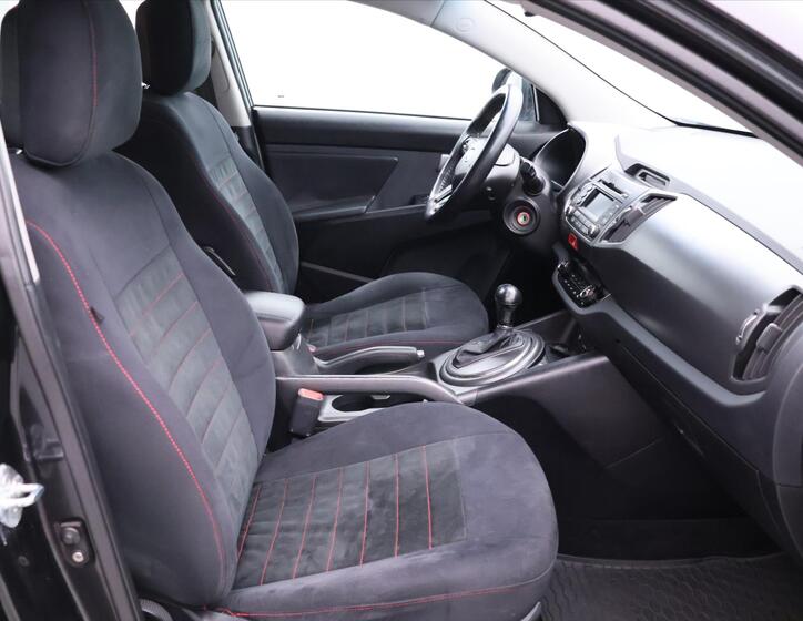 KIA Sportage 12