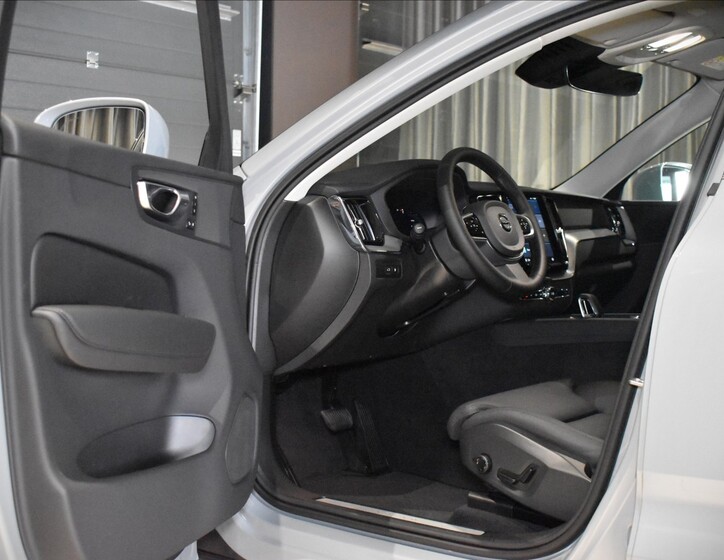 Volvo XC60 11
