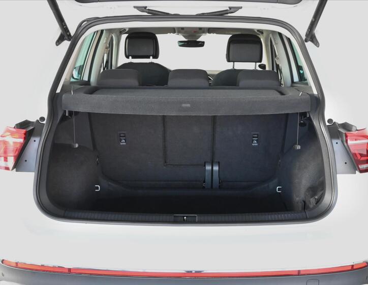 Volkswagen Tiguan 6