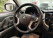 Mitsubishi L200 17