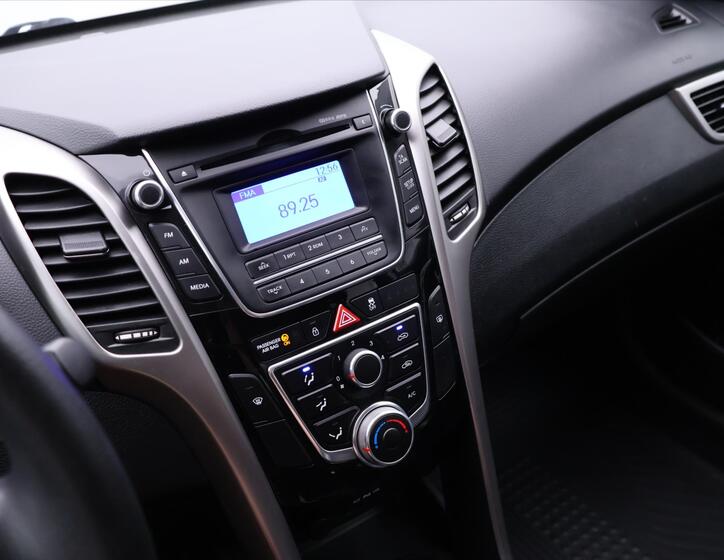 Hyundai i30 19
