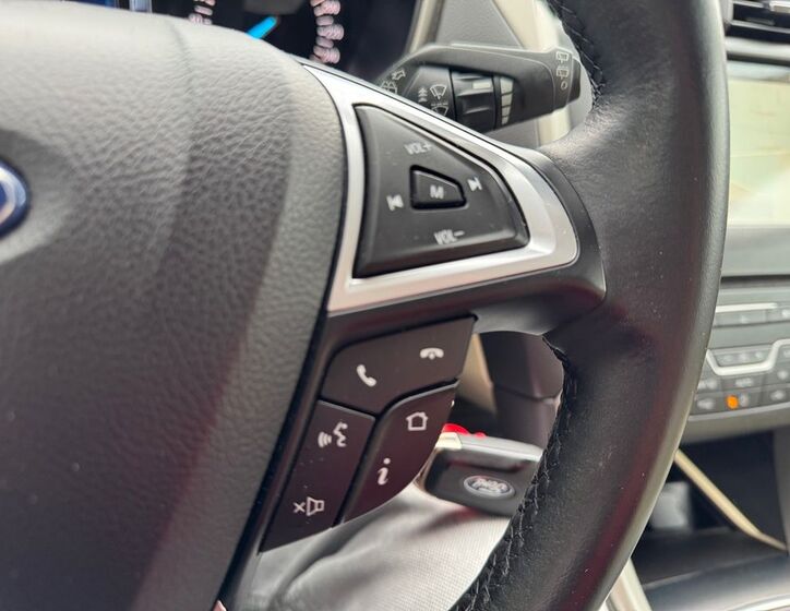 Ford Mondeo 18