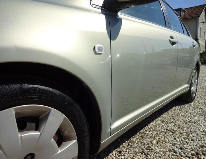 Toyota Avensis 13