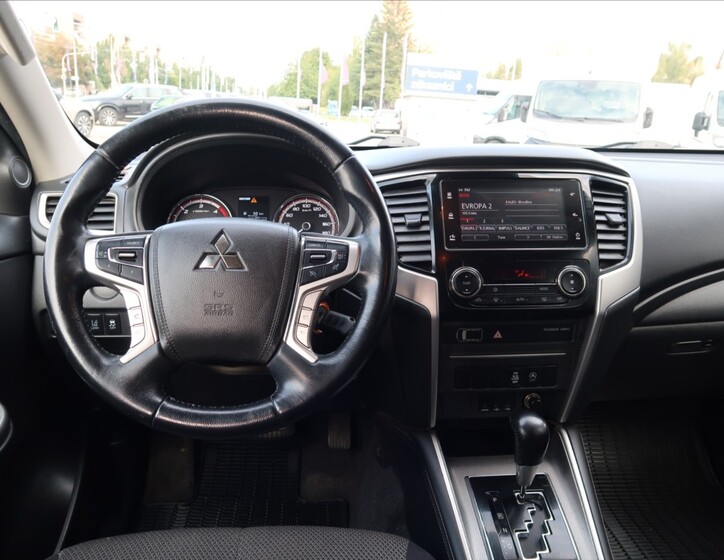Mitsubishi L200 14