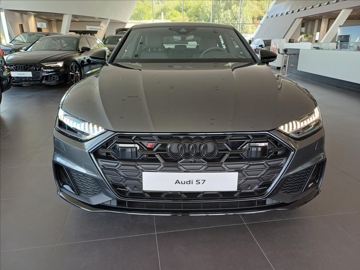 Audi S7