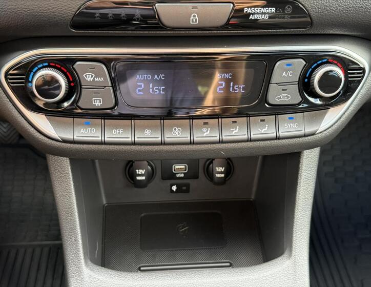 Hyundai i30 18