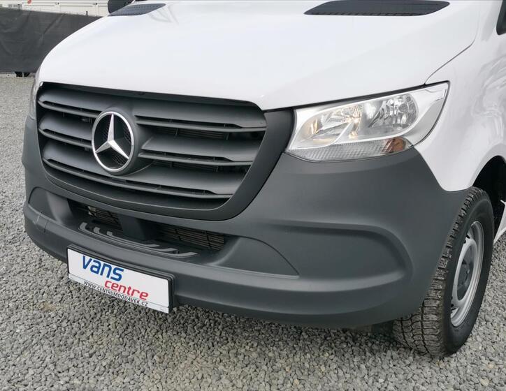 Mercedes-Benz Sprinter 19