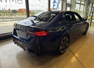 BMW i5 4