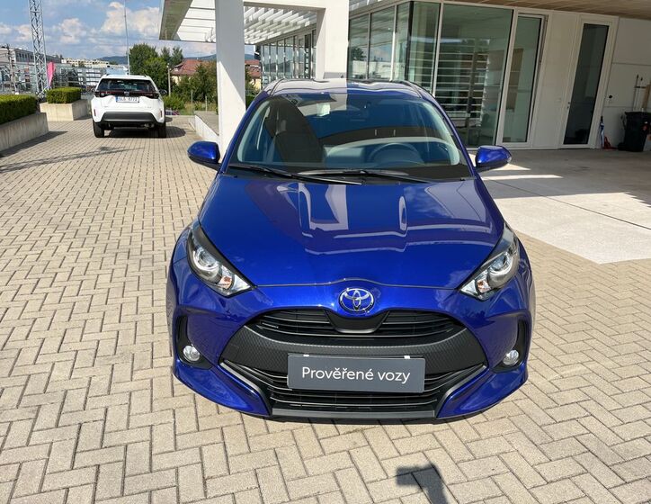 Toyota Yaris 9