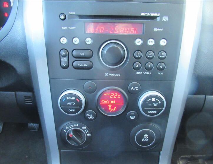 Suzuki Grand Vitara 10