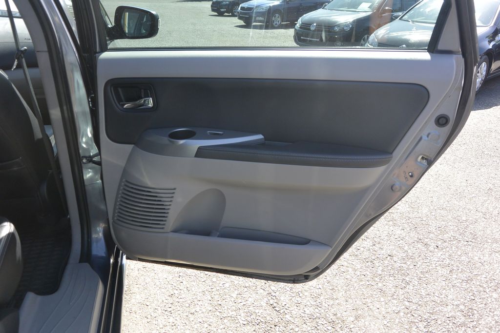 Mitsubishi Grandis