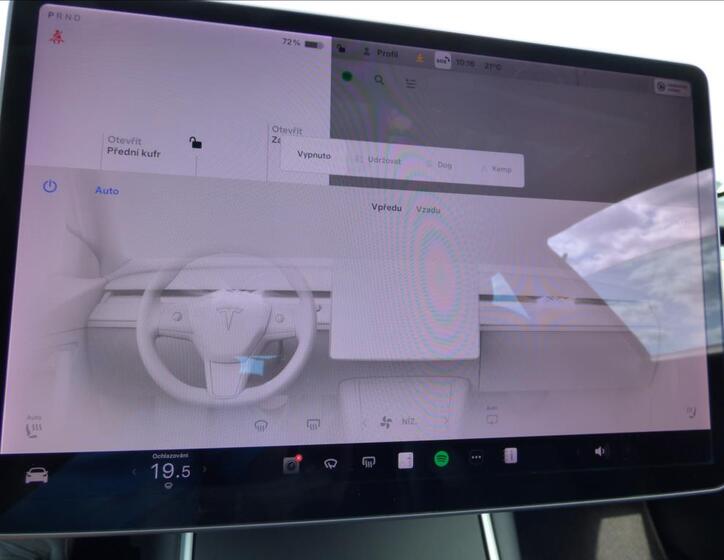 Tesla Model 3 22
