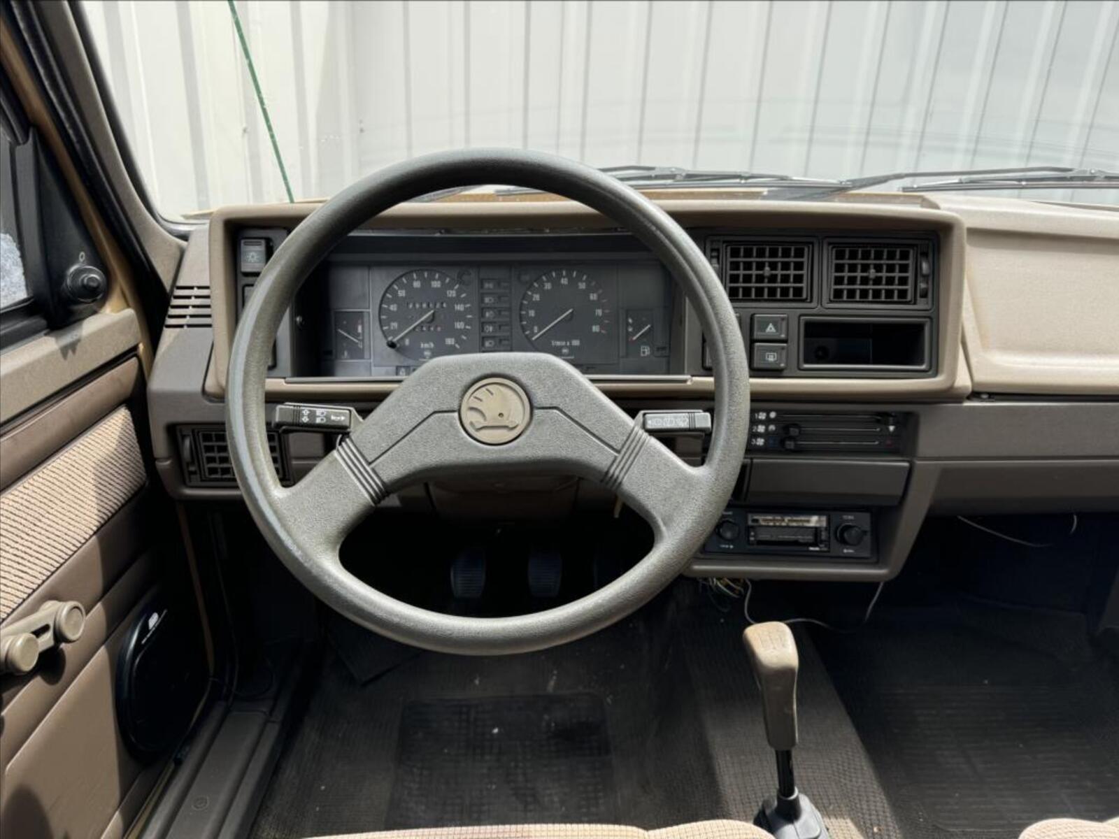 Škoda Favorit 19