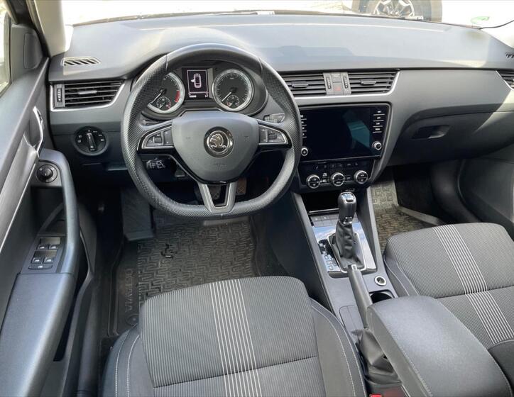 Škoda Octavia 14