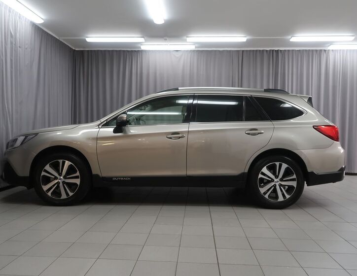 Subaru Outback 8