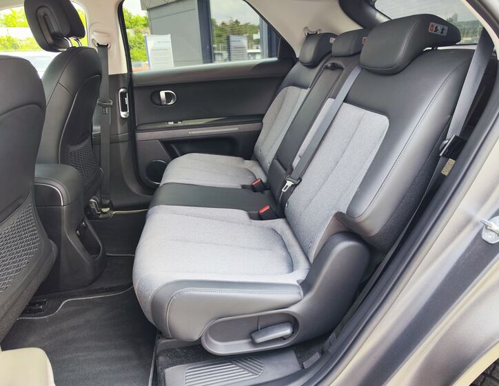 Hyundai IONIQ 15