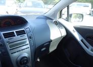 Toyota Yaris 28