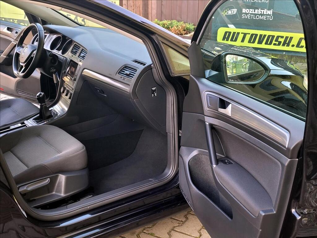 Volkswagen Golf 22