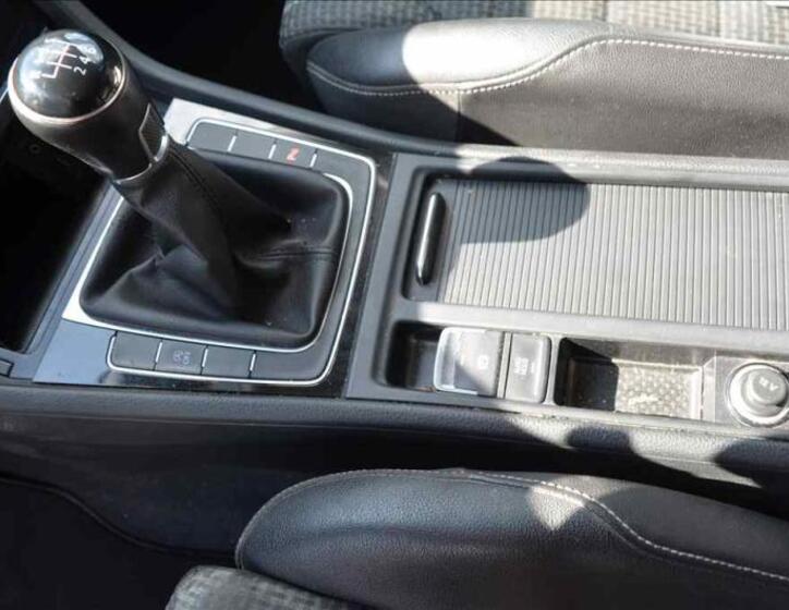 Volkswagen Golf 17