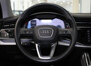 Audi Q7 10