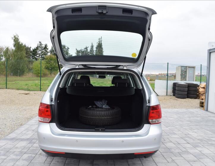 Volkswagen Golf 24
